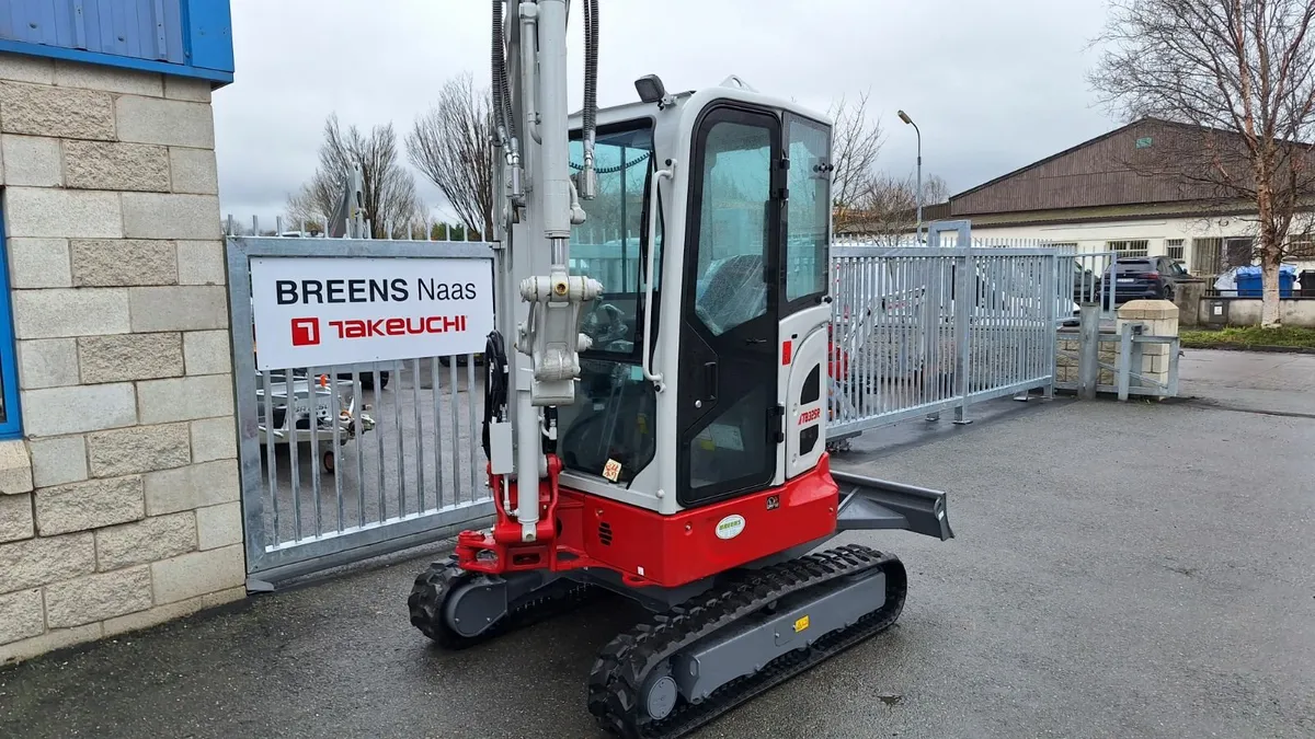 Takeuchi TB325R - Image 3