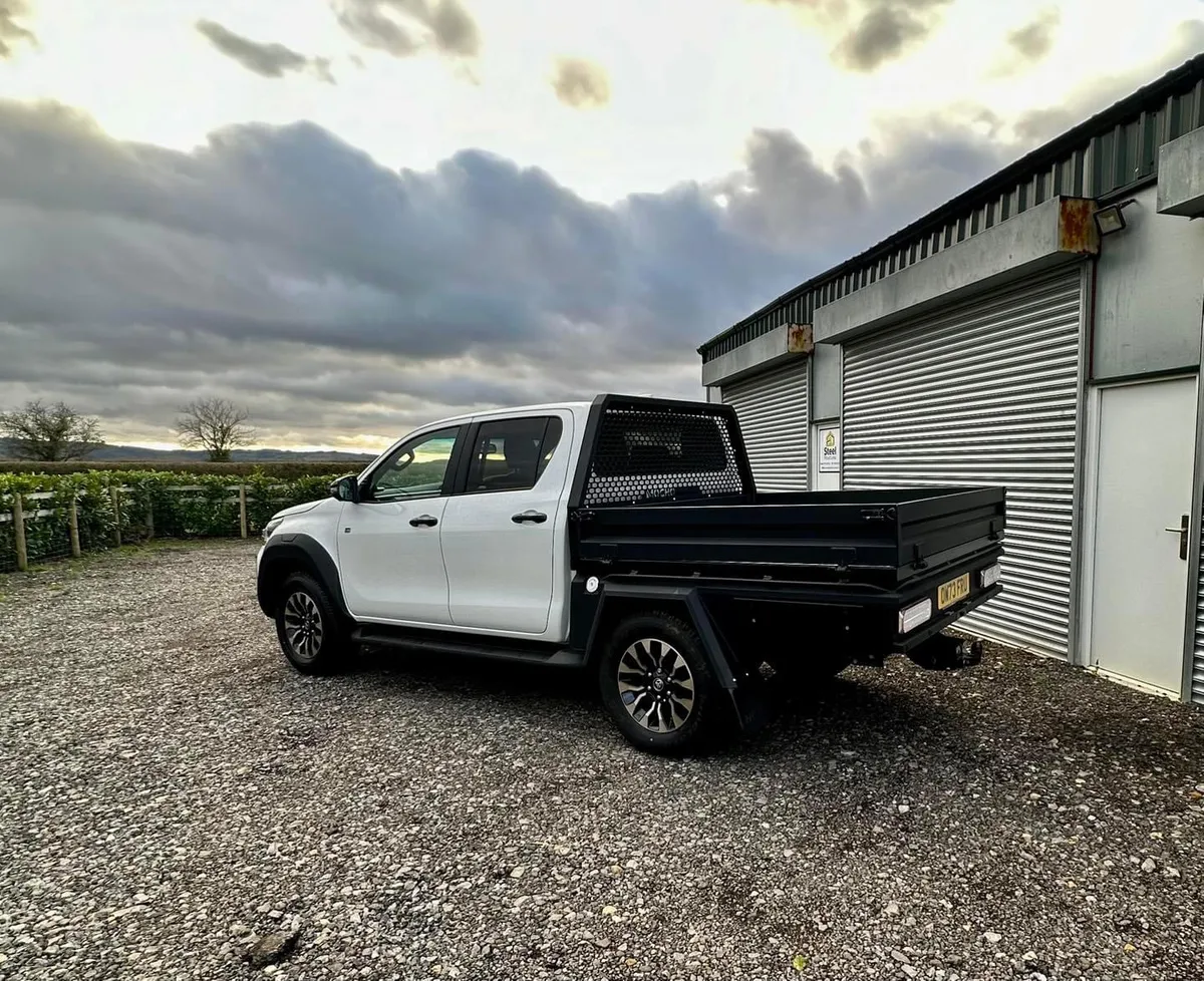 Toyota Hilux Rear Canopy Tray - Image 3