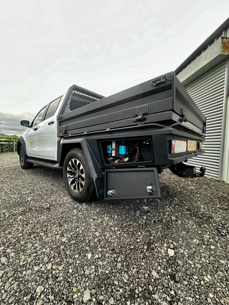 Toyota Hilux Rear Canopy Tray - Image 4