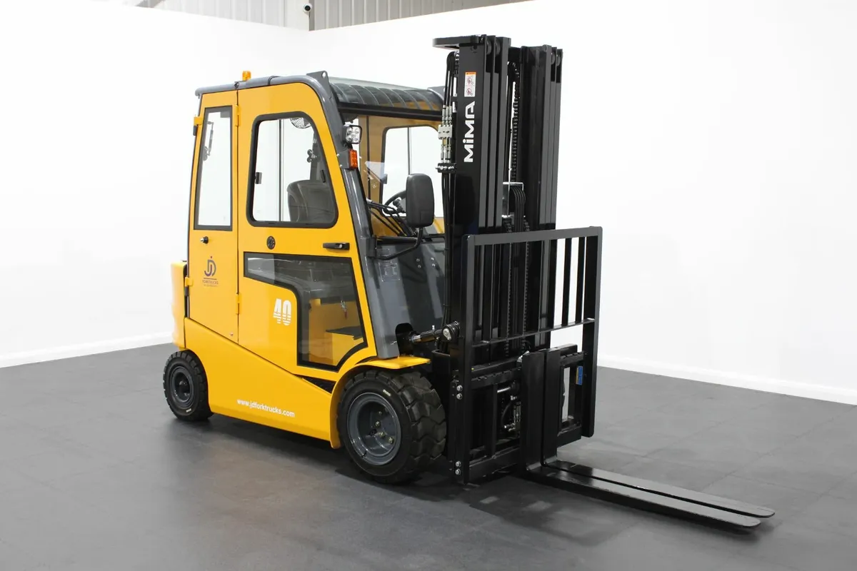 MIMA 4.0T Lithium Electric Forklift Full Cab - Image 1