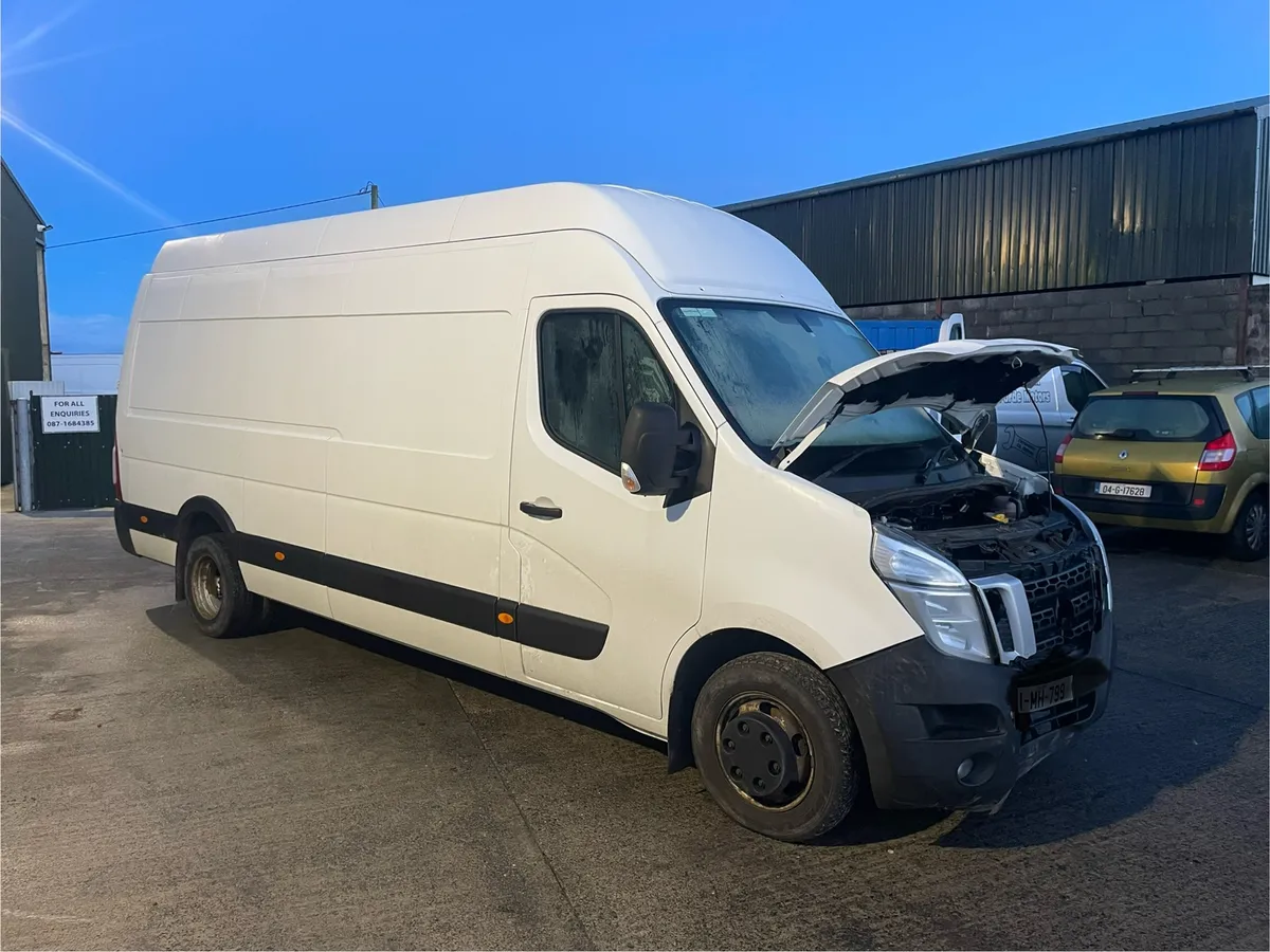 152 Renault master 2.3 rwd  for dismantling