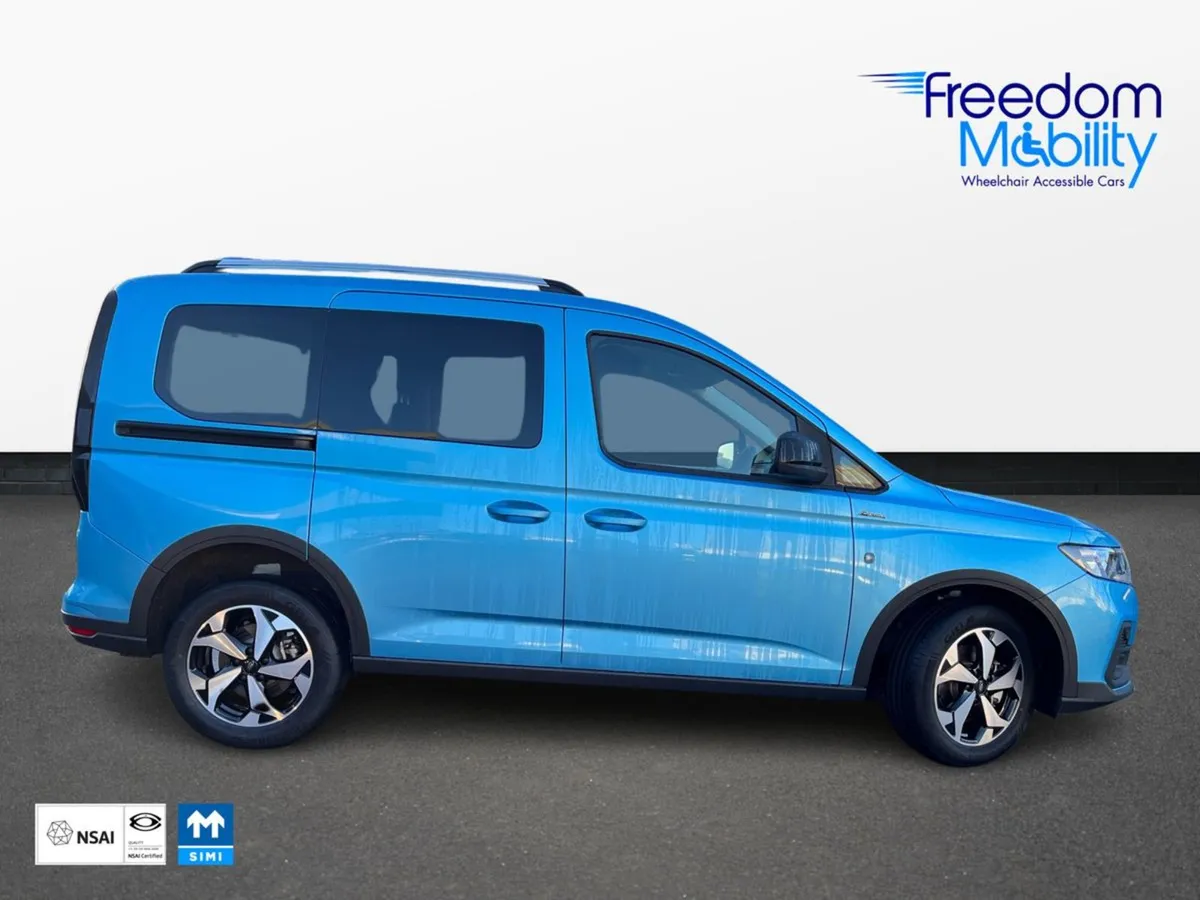 Ford Transit Connect Active 2 0TD Wheelchair Acce - Image 4