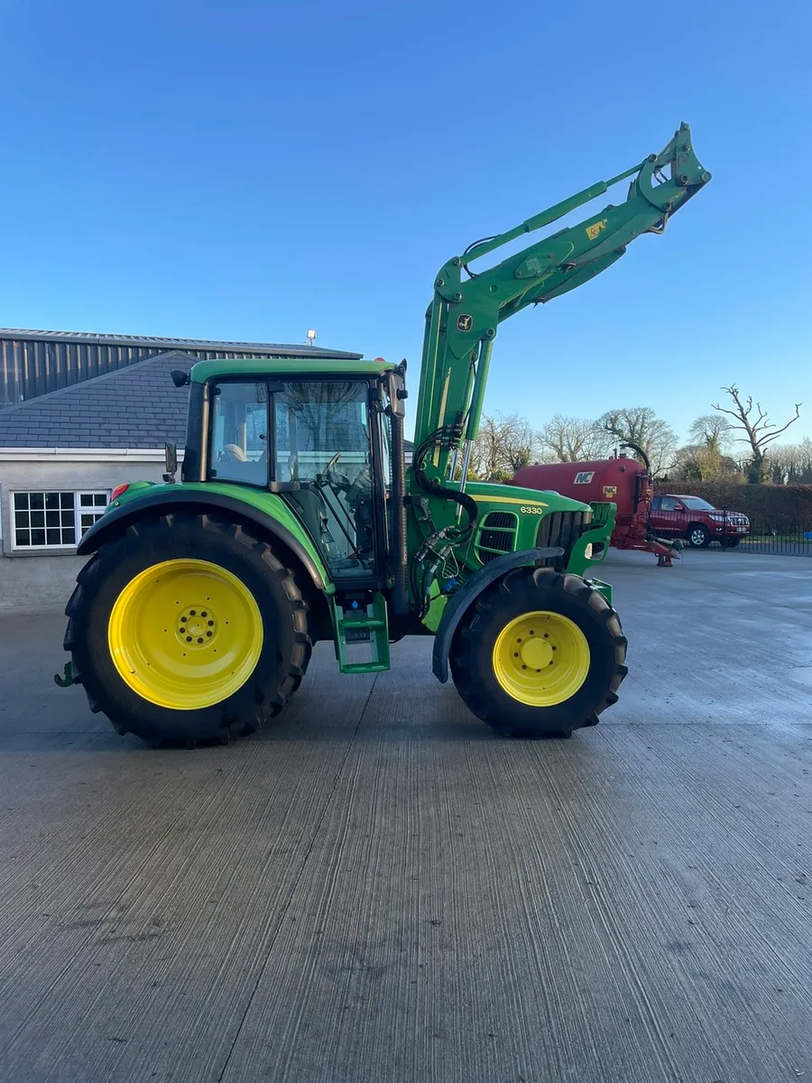 John Deere 6330 - Image 1