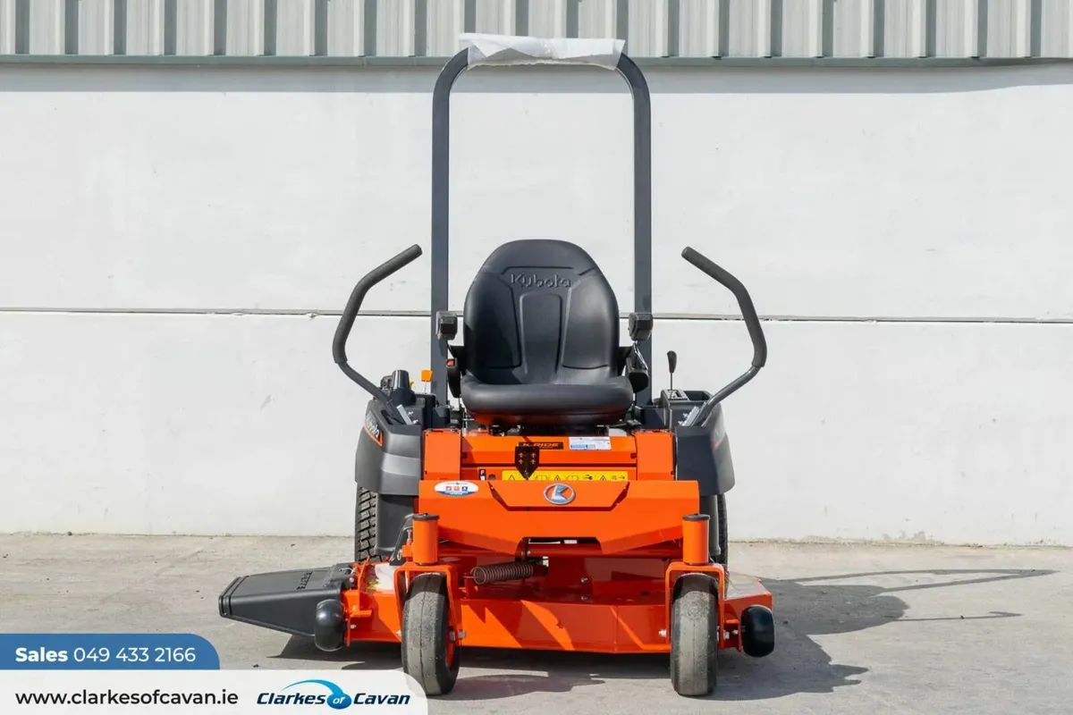 New Kubota Z1-421 Zero Turn Lawnmoweer - Image 3