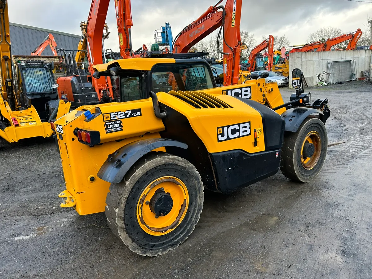 2018 jcb 527-58 waste master(108hp) - Image 1