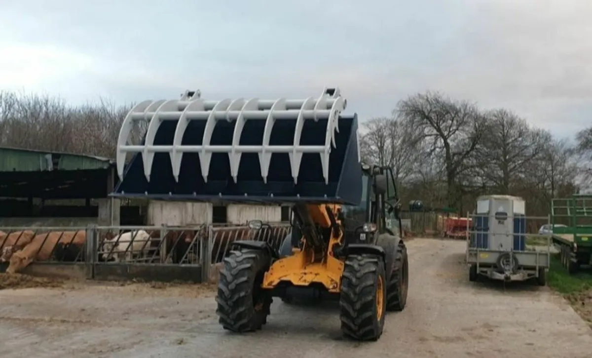 HEAVY DUTY SILAGE BUCKET & GRAB - Image 1