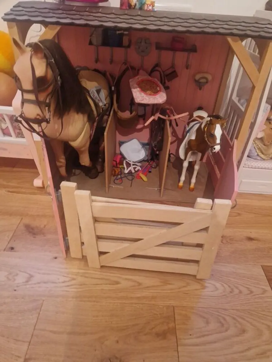 Our Generation Toy horse Stable with horse and pony