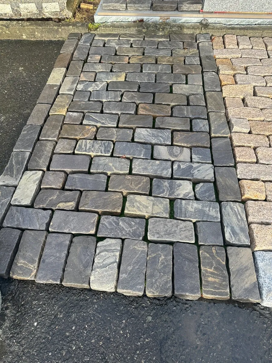 Grey Sandstone cobbles (reclaimed look) - Image 1