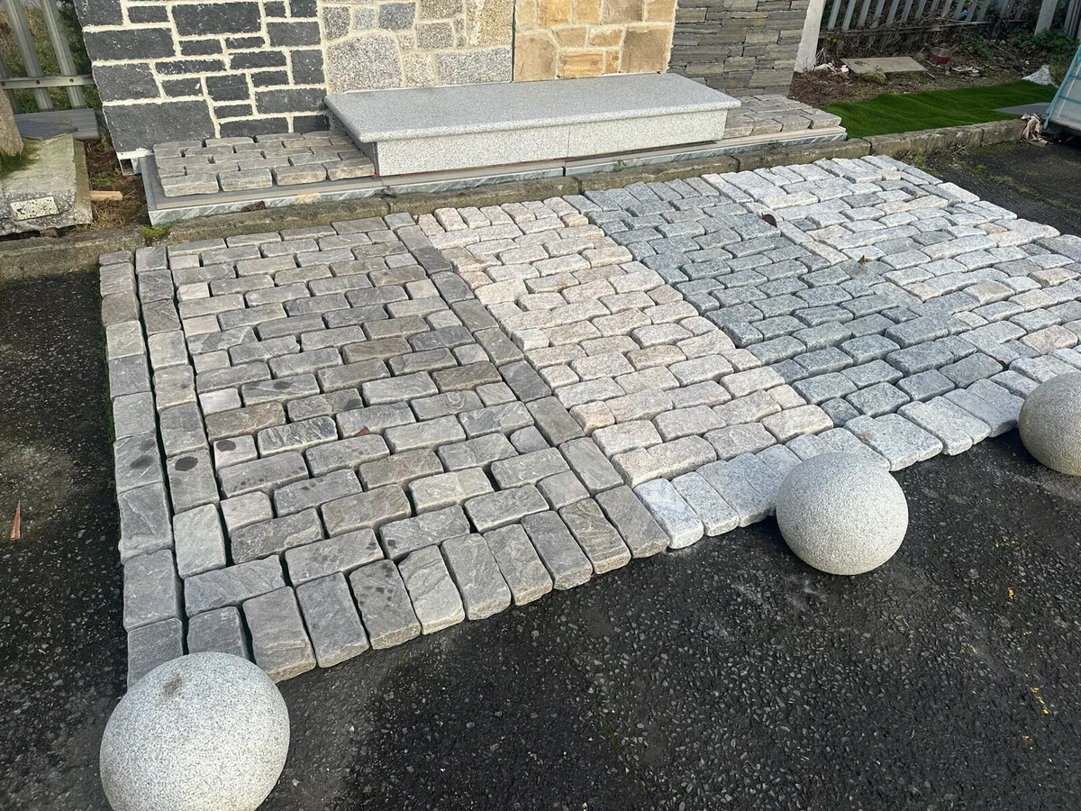 Grey Sandstone cobbles (reclaimed look) - Image 3