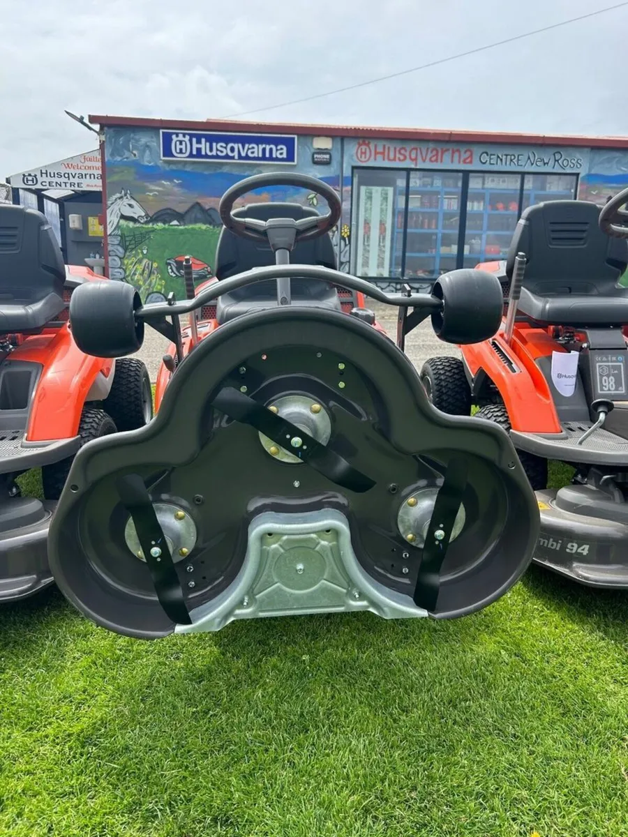 Husqvarna Rider ride on lawnmower - Image 2