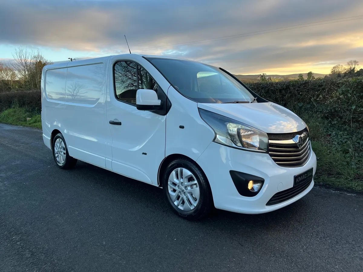 Vivaro sportive best sale for sale