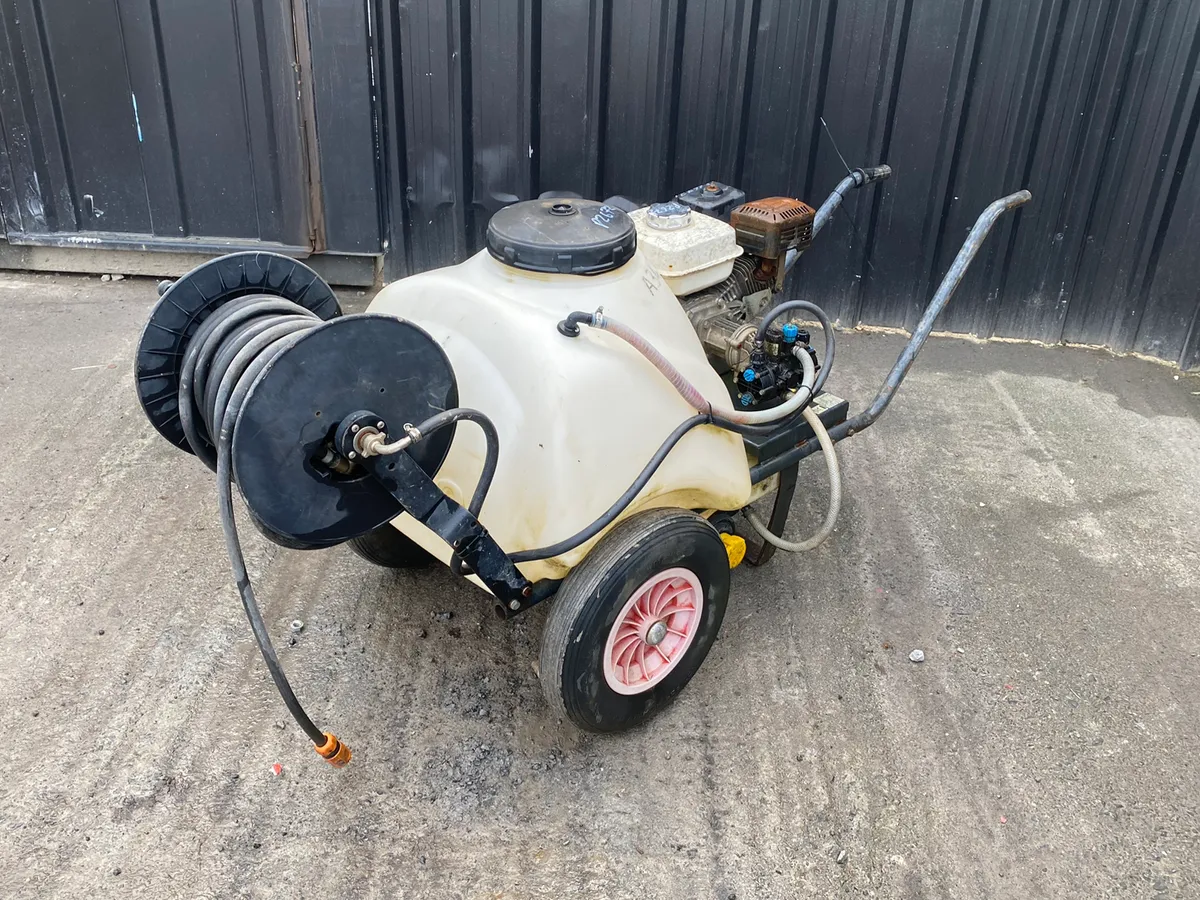 Petrol Power Washer With Bowser & Reel - Image 3