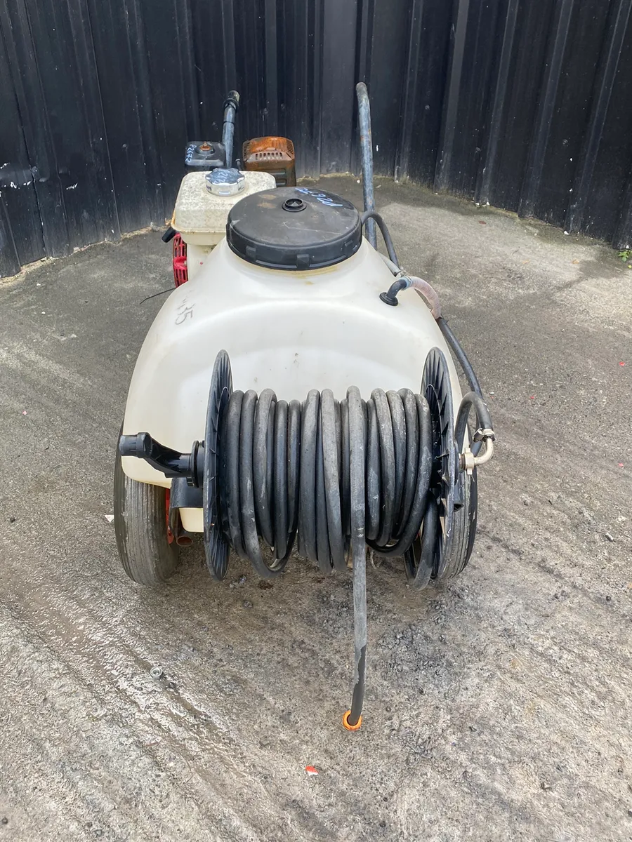 Petrol Power Washer With Bowser & Reel - Image 4