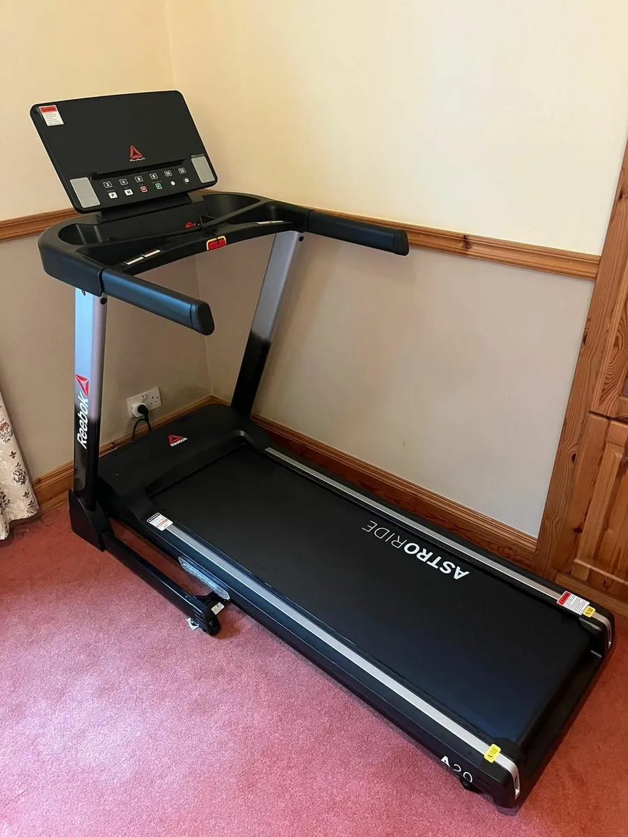 Reebok a20 astroride online treadmill