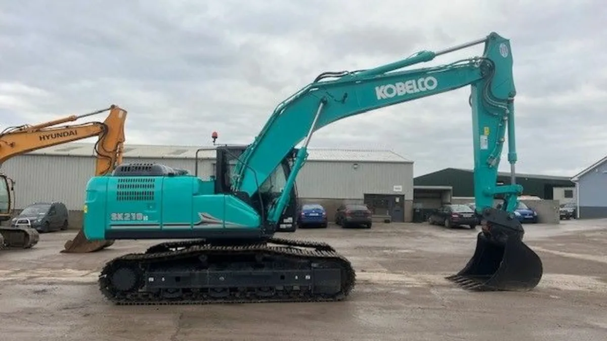 2023 Kobelco SK210LC-11 - Image 3