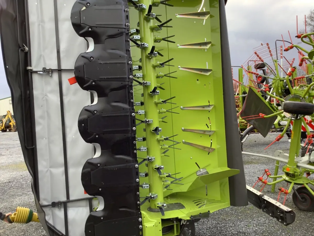 Claas butterfly mowers - Image 3