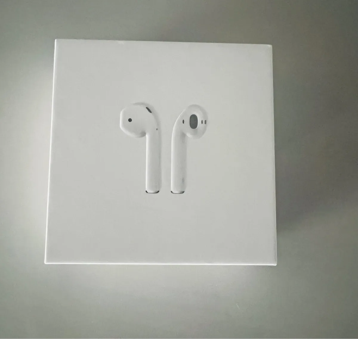 Airpods in the box hot sale