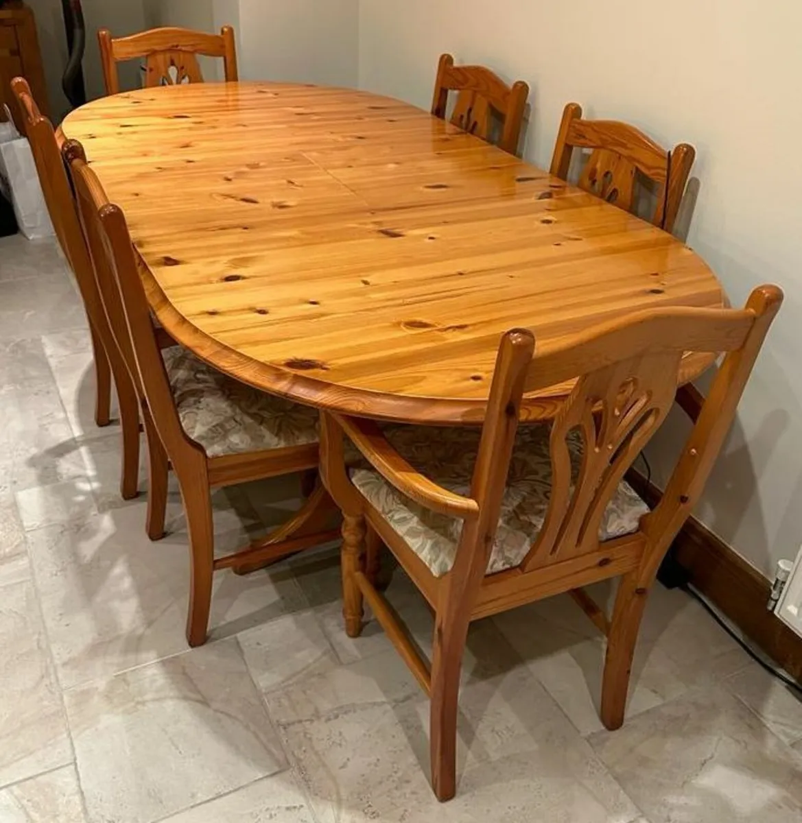 Pine (Extendable) Dining Table & 6 Pine Dining Chr
