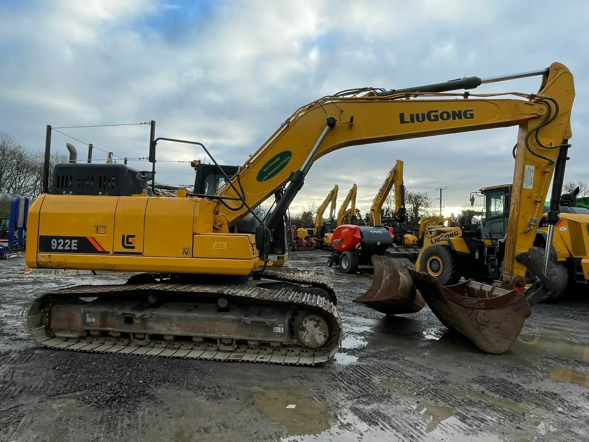 2021 LiuGong 922E Excavator - Image 3