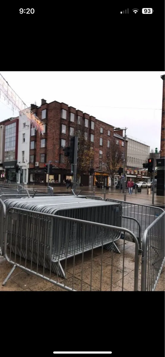 Barrier Hire - Image 3