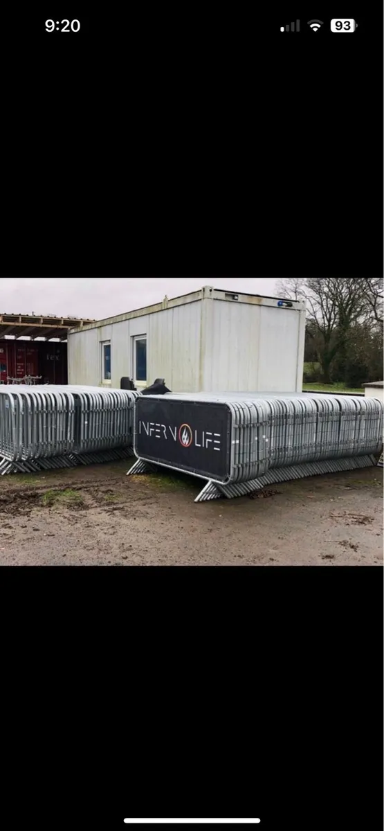 Barrier Hire - Image 2