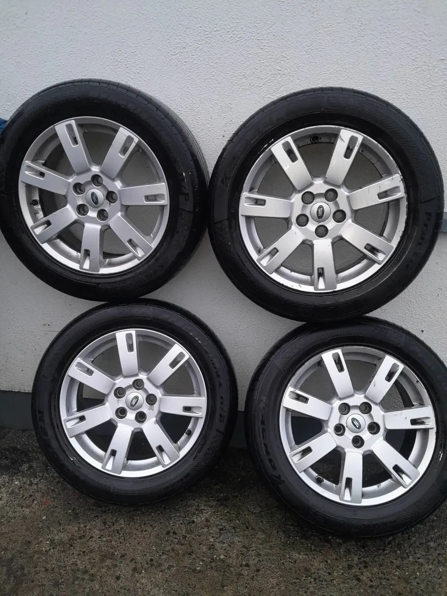 2014 Land Rover Discovery Wheels