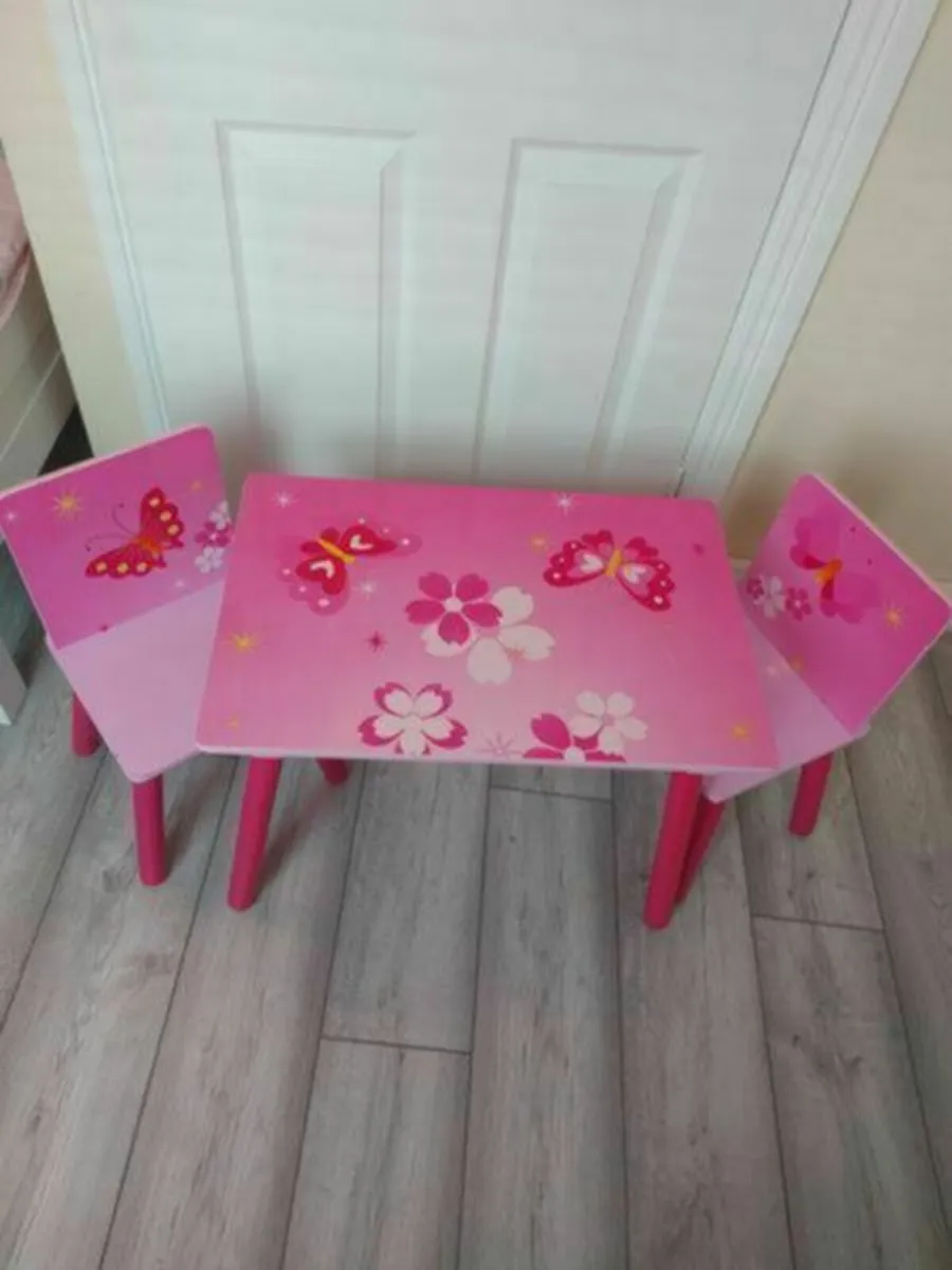 Elc table deals and chairs pink