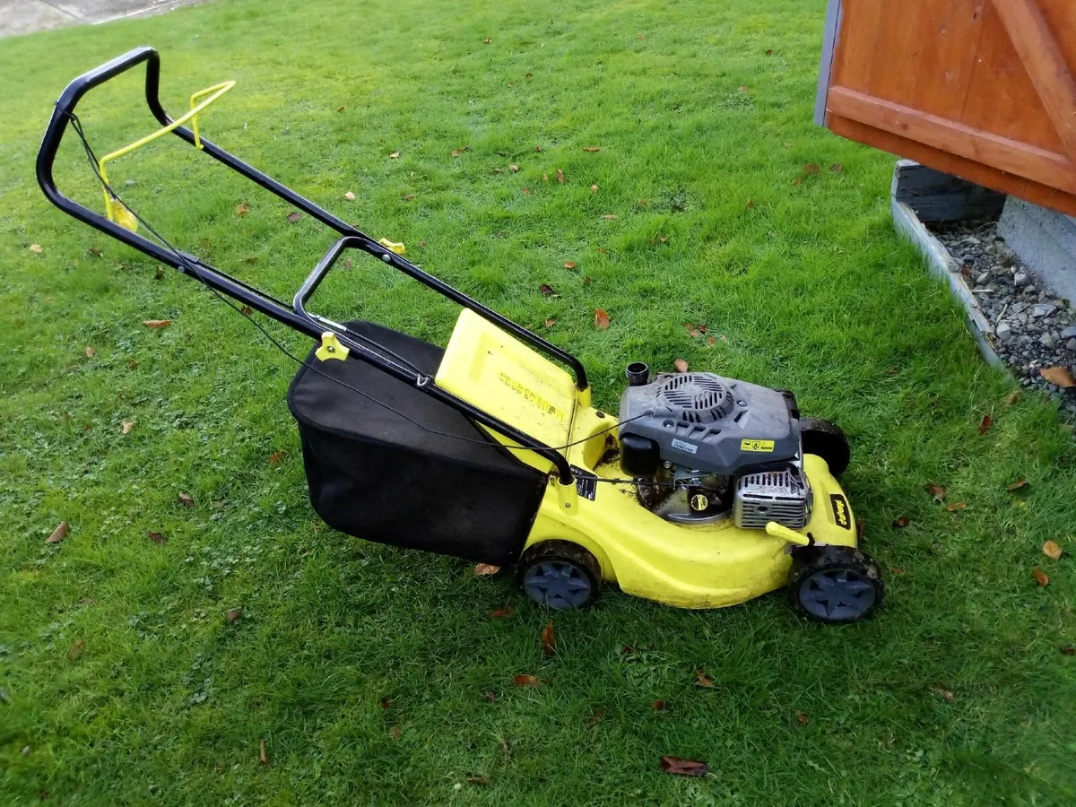 Parker deals petrol lawnmower