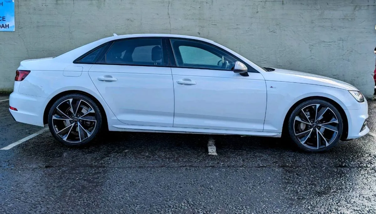 Audi Ultra Sline A4 White 2018 - Image 2