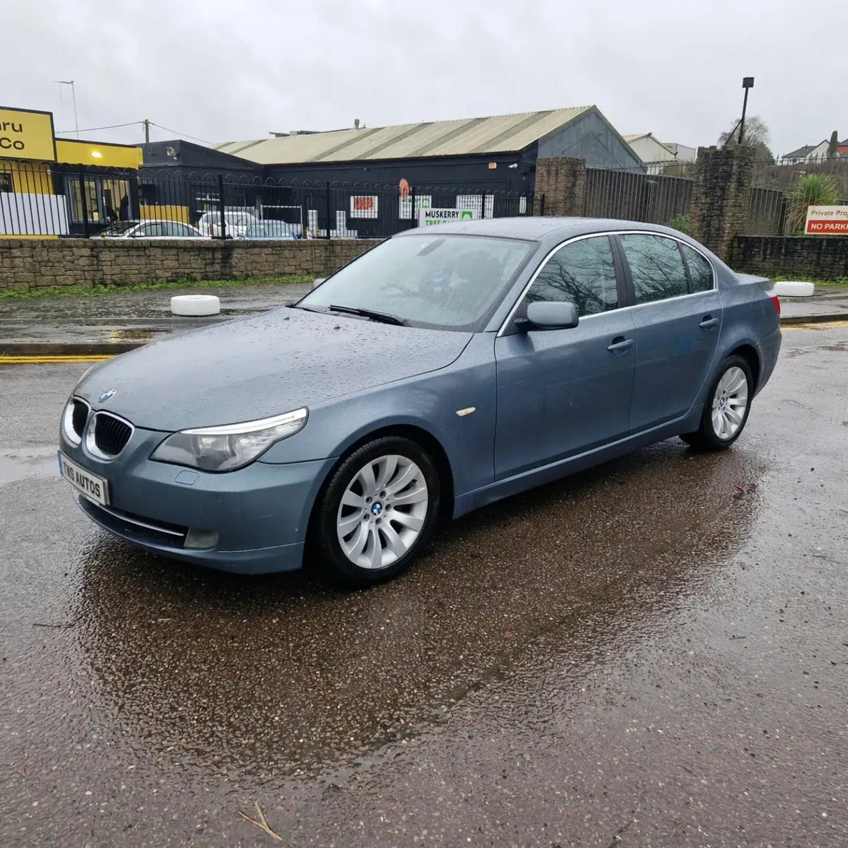 BMW 5-Series 2008 Automatic/ Excellent Condition - Image 1