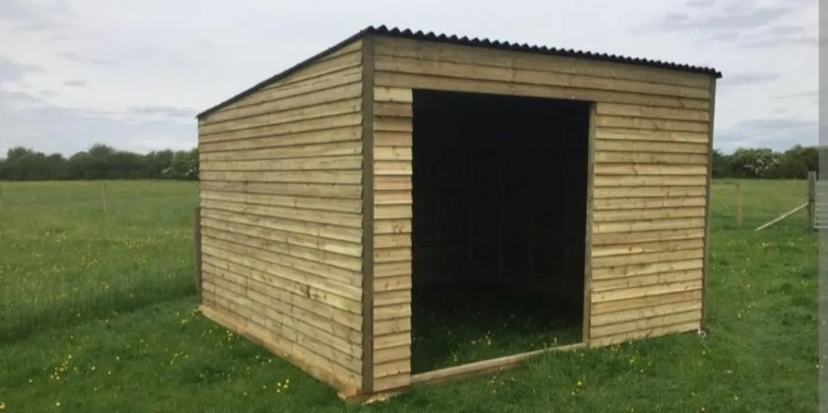 Field shelters and stables