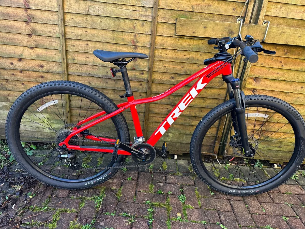 Trek marlin 5 large deals for sale