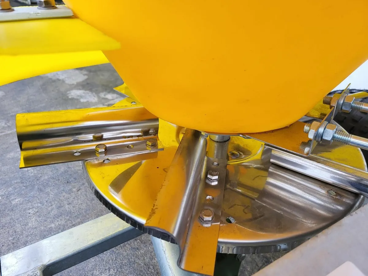 Jarmet Salt spreader - Image 4