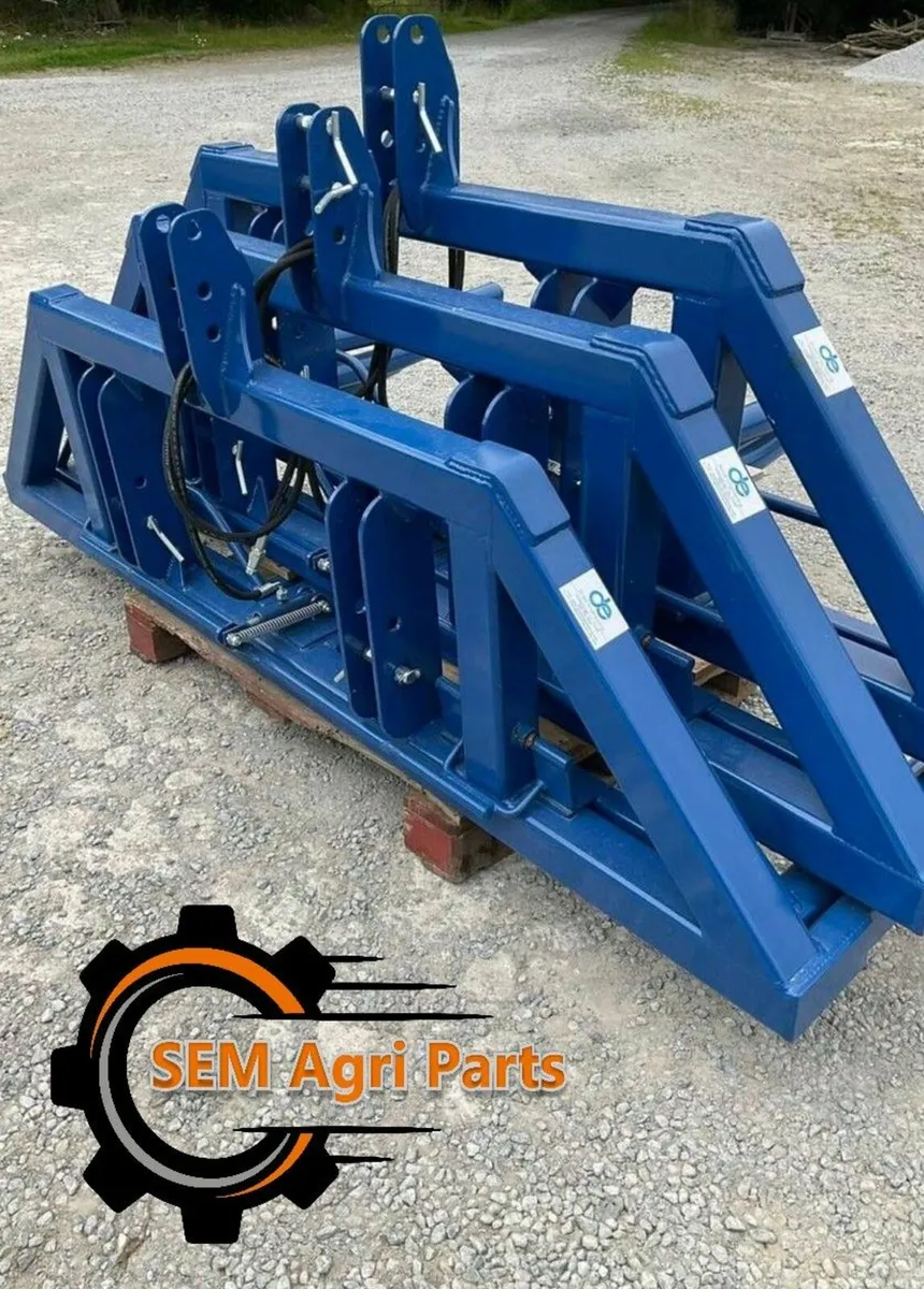 Dowd Engineering Bale Handlers - Image 2