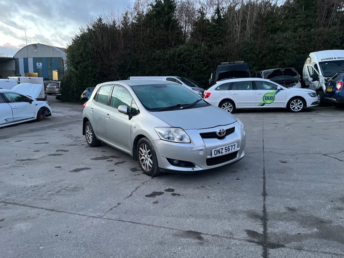 2009 Toyota Auris 1.4 D4D - Image 1