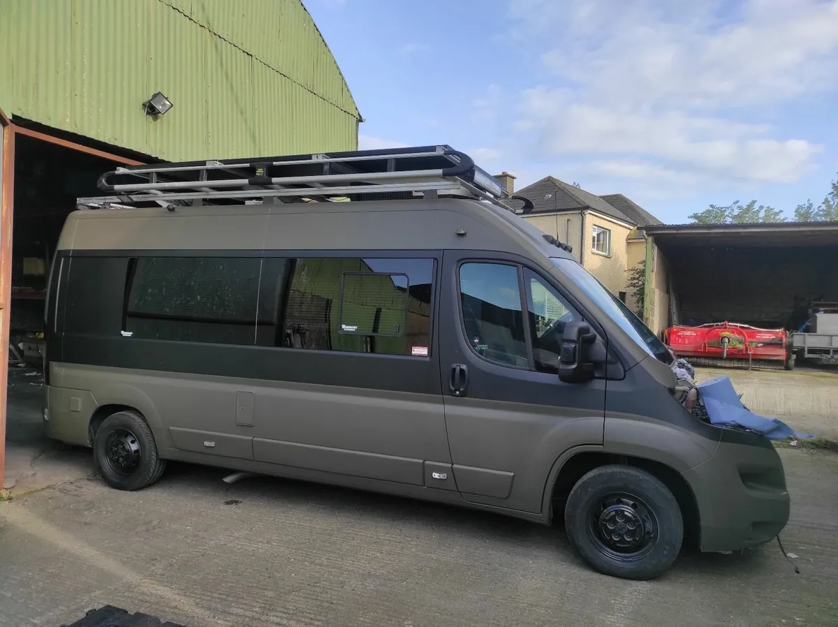Van Spraying Raptor paint - Image 4