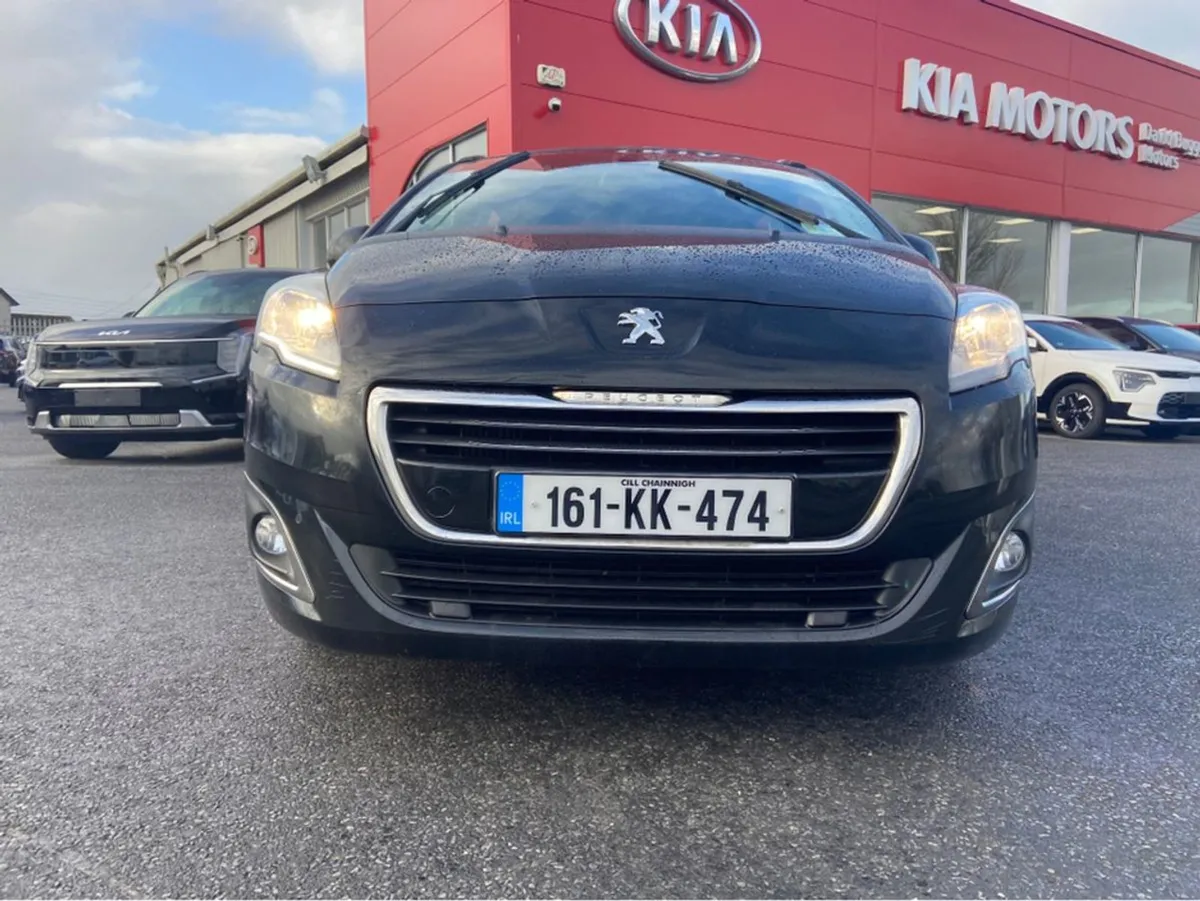 Peugeot 5008 Active 1.6 Blue HDI 120 4 4DR - Image 2