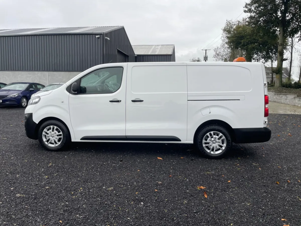 Opel Vivaro LWB - Image 1