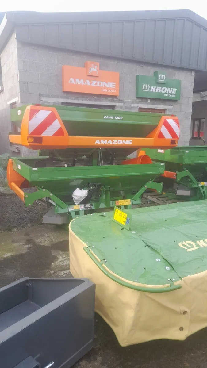 New Amazone Spreaders