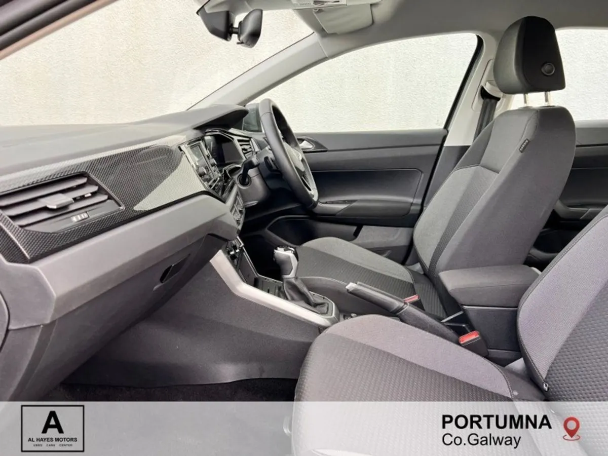 Volkswagen Taigo 2023 Automatic Life 1.0 TSI 110B - Image 4