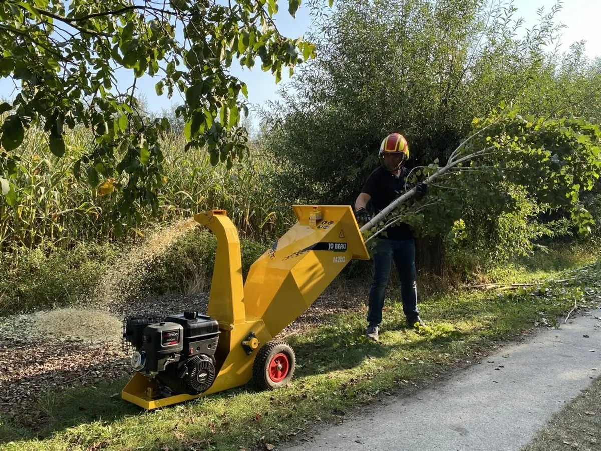 Jo Beau M250 Garden Line Wood Chipper