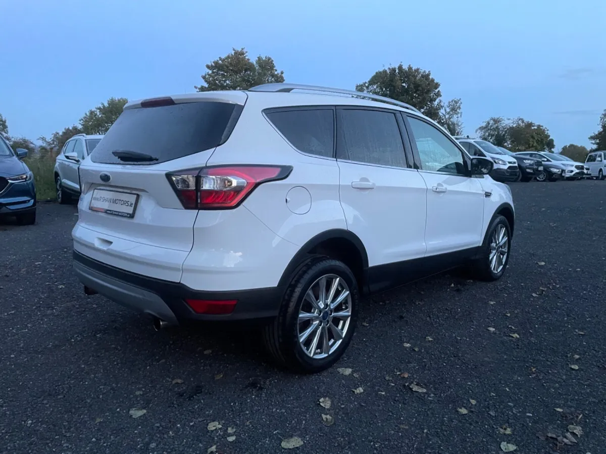 Ford Kuga Titanium Edition - Image 4