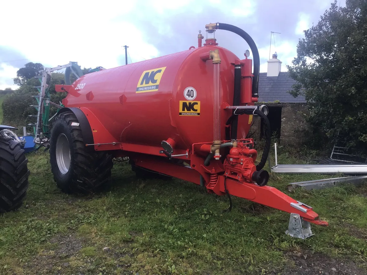 NC Slurry Tanker With Trail and Shoe - Image 3