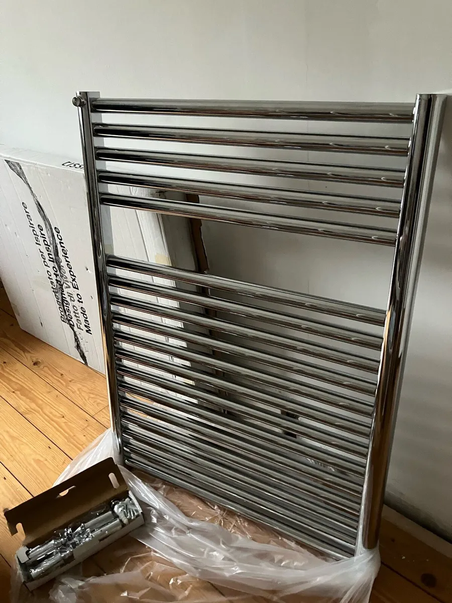 Blyss towel radiator discount 1200 x 600mm chrome