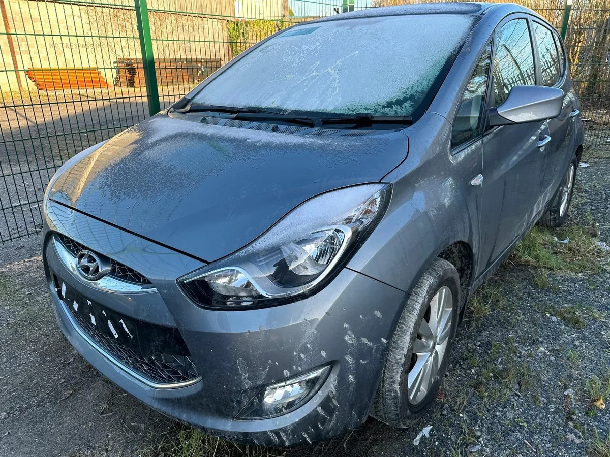 14 HYUNDAI IX20  1.4 P FOR BREAKING - Image 1