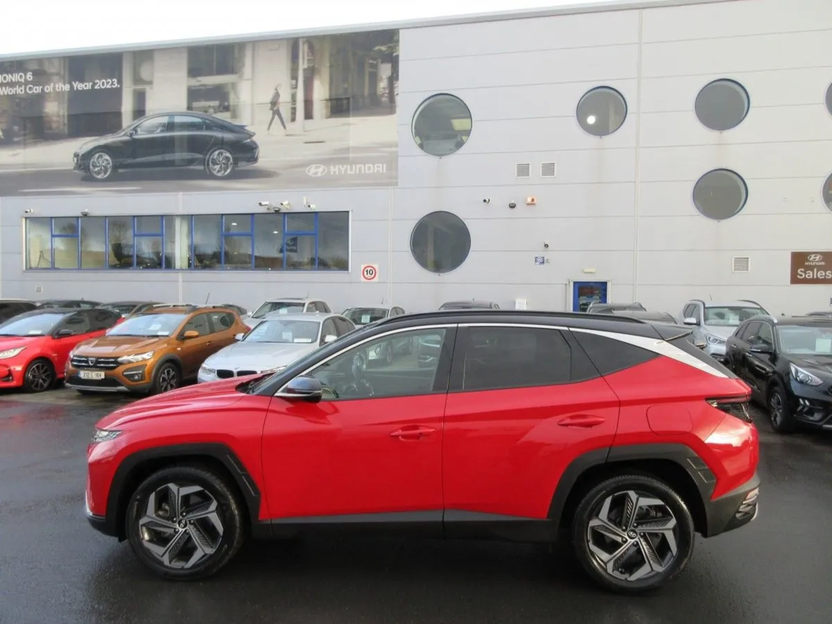 Hyundai Tucson 2WD Executive Plus HEV Auto - Image 2