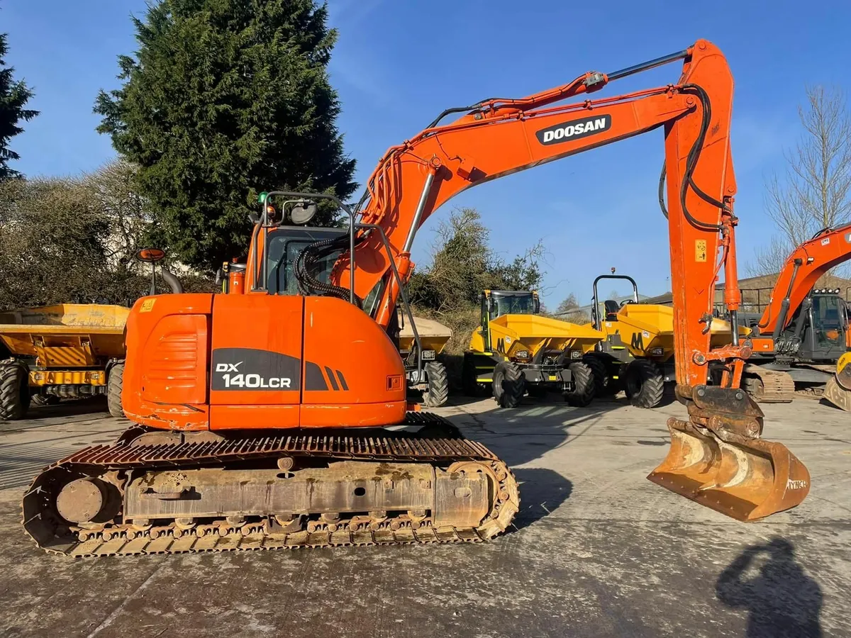 2012 Doosan 140 LCR - Image 2