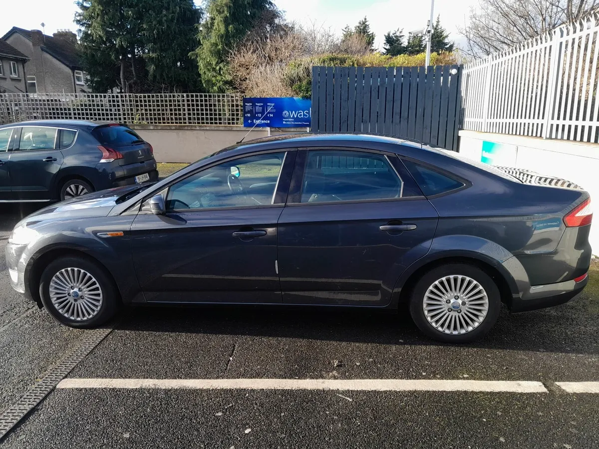 Mondeo 55kmiles Petrol or (LPG=89c/litre) - Image 1