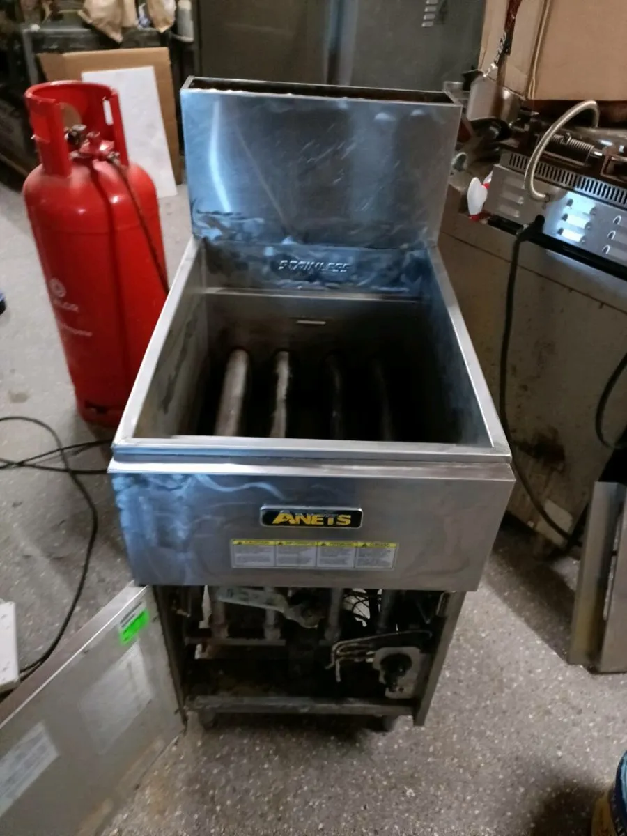 Antes American lpg gas fryer 4 burners - Image 3