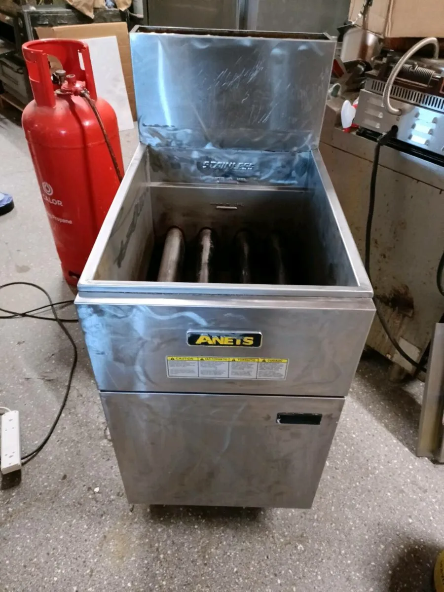 Antes American lpg gas fryer 4 burners - Image 4